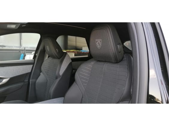 Peugeot 3008 1.2i Hybrid 145 e-DCS6 GT Noir Perle