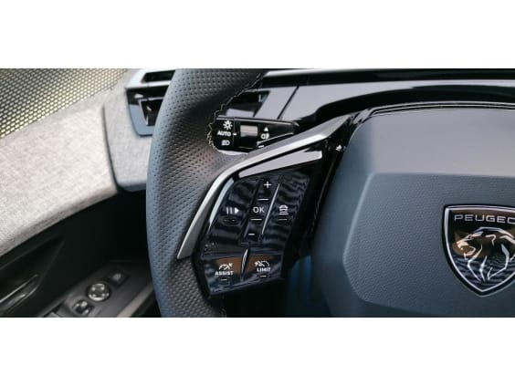Peugeot 3008 1.2i Hybrid 145 e-DCS6 GT Noir Perle