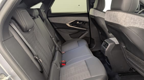 Peugeot 3008 Hybrid 145 e-DCS6 GT Gris Artense / Toit Noir