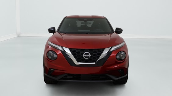Nissan JUKE Tekna 1.6 Hybrid 143 hp AT 2WD Red
