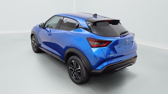 Nissan JUKE N-Connecta 1.6 Hybrid 143 hp Blue