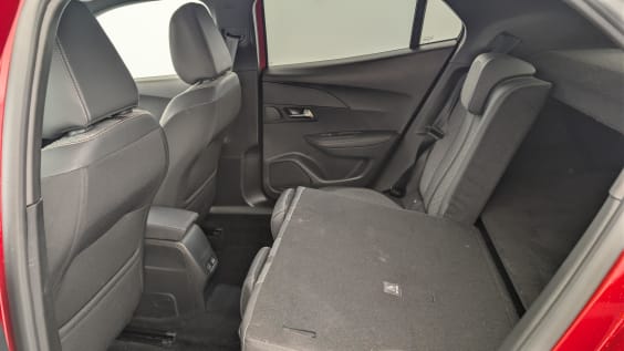 Peugeot 2008 PureTech 100 S&S BVM6 Allure Rouge Elixir