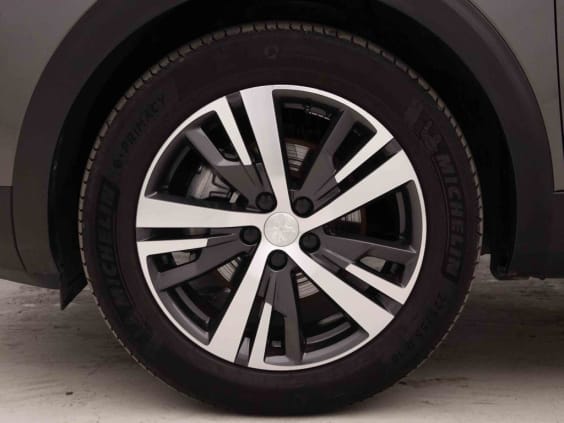 Peugeot 3008 130 AUT ALLURE Gris