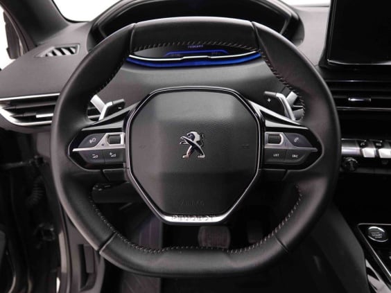 Peugeot 3008 130 AUT ALLURE Gris