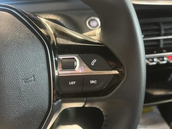 Peugeot 2008 1.2 100 allure gris artense