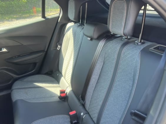 Peugeot 2008 1.2 100 allure gris artense