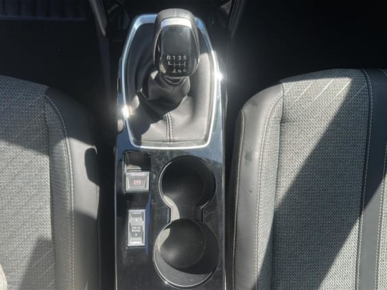 Peugeot 2008 1.2 100 allure gris artense