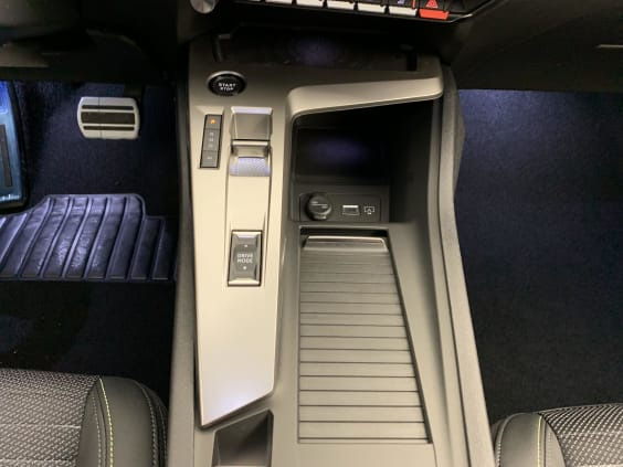 Peugeot 308 SW NOUVELLE BLUEHDI 130CH S&S EAT8 GT Gris Artense 