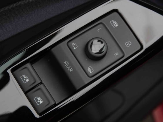 Volkswagen ID.3 62 KWH 204 PRO Rouge