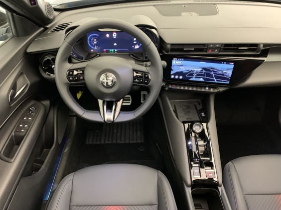 Alfa Romeo Junior 1.2 Ibrida 145 ch e-DCT6 Q4 Ti Bleu Navigli