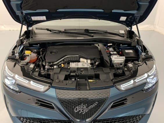 Alfa Romeo Junior 1.2 Ibrida 145 ch e-DCT6 Q4 Ti Bleu Navigli