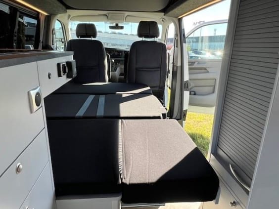 Stylevan Origin AUSTRAL IV VOLKSWAGEN T6.1 - 2.0 L TDI - 150 CV - DSG7 Blanc Candy
