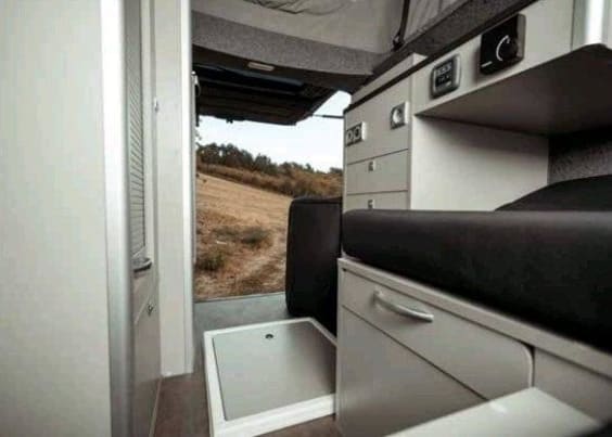 Stylevan Origin AUSTRAL IV VOLKSWAGEN T6.1 - 2.0 L TDI - 150 CV - DSG7 Blanc Candy