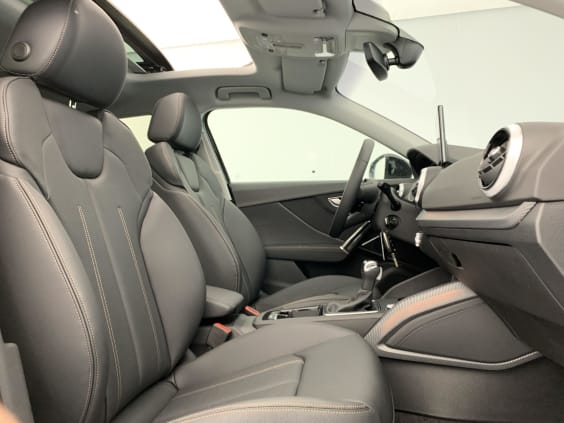 Audi Q2 35 TDI 150 S tronic 7 Design Gris Daytona