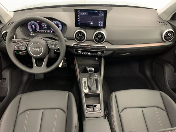 Audi Q2 35 TDI 150 S tronic 7 Design Gris Daytona