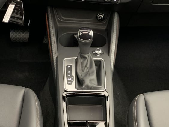 Audi Q2 35 TDI 150 S tronic 7 Design Gris Daytona
