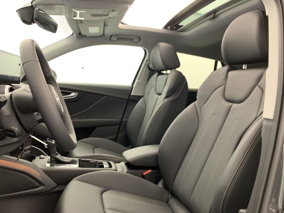 Audi Q2 35 TDI 150 S tronic 7 Design Gris Daytona