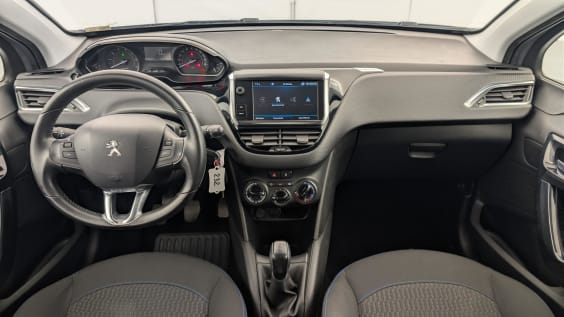 Peugeot 208 PureTech 82ch S&S BVM5 Signature Gris Artense