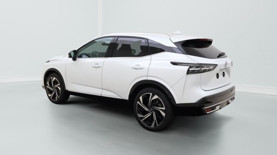 Nissan QASHQAI Tekna Plus 1.3 DIG-T Mild Hybrid 158 hp X-TRONIC White