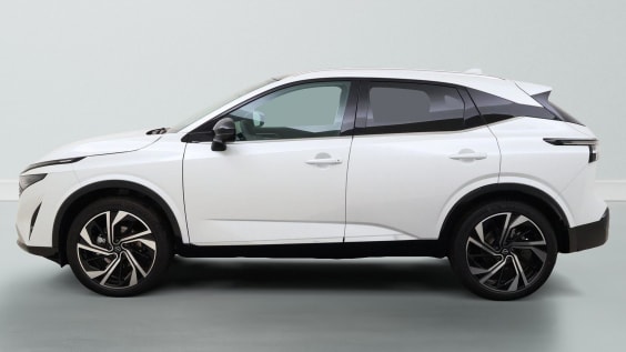 Nissan QASHQAI Tekna Plus 1.3 DIG-T Mild Hybrid 158 hp X-TRONIC White