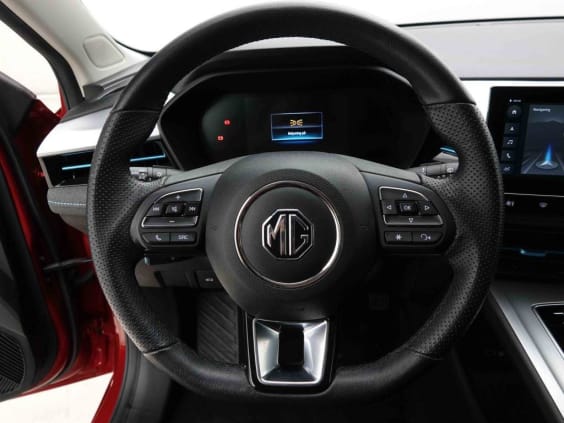 MG MG5 Luxury 50 kWh Rouge