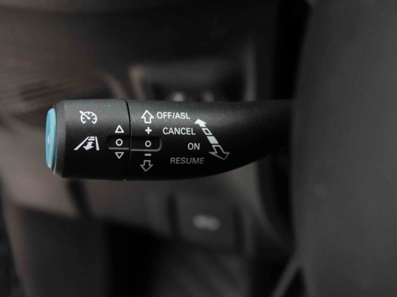 MG MG5 Luxury 50 kWh Rouge