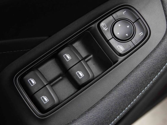 MG MG5 Luxury 50 kWh Rouge