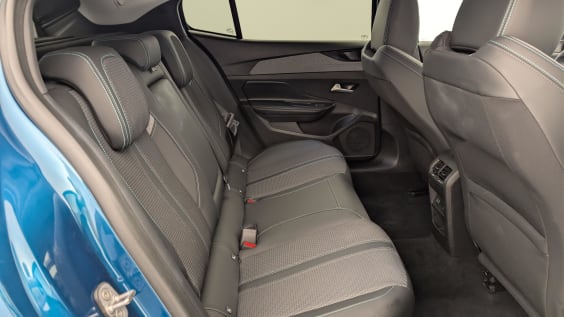 Peugeot 408 Hybrid 145 e-DCS6 Allure Bleu Obsession