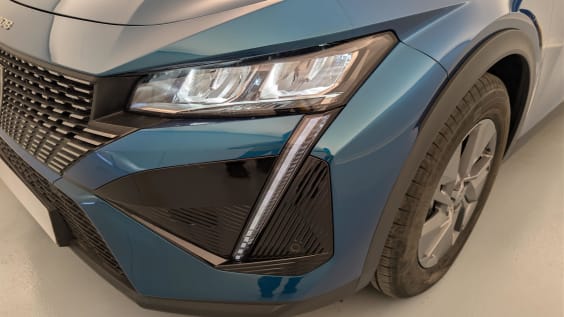 Peugeot 408 Hybrid 145 e-DCS6 Allure Bleu Obsession