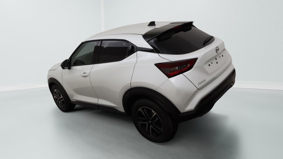 Nissan JUKE N-Connecta 1.6 Hybrid 143 hp White