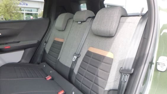 Citroën C3 Aircross C3 Aircross Turbo 100 ch Man Plus Vert Montana/Toit Blanc Opale