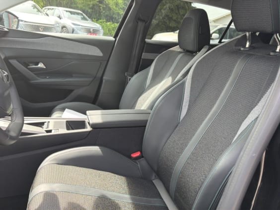 Peugeot 408 Hybrid 136 allure e-dcs6 Noir