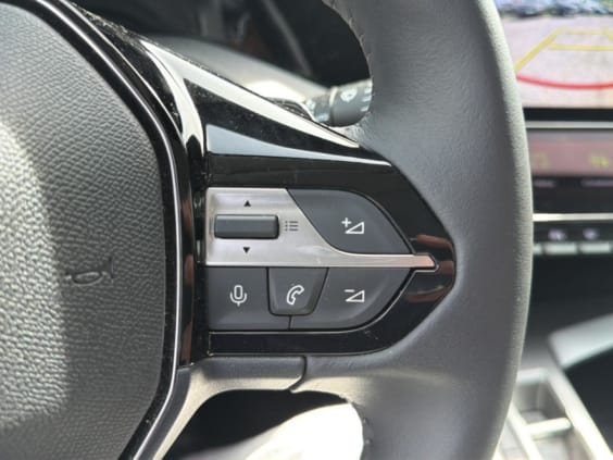 Peugeot 408 Hybrid 136 allure e-dcs6 Noir