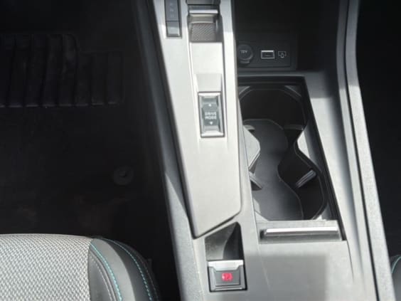 Peugeot 408 Hybrid 136 allure e-dcs6 Noir