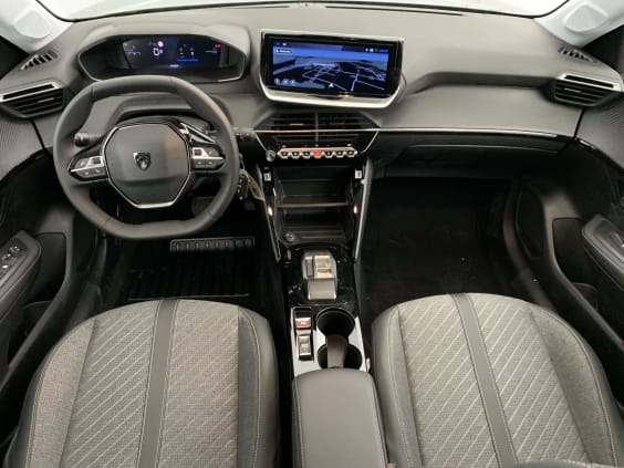 Peugeot 208 Hybrid 110 ch e-DCS6 Allure Noir Perla Nera