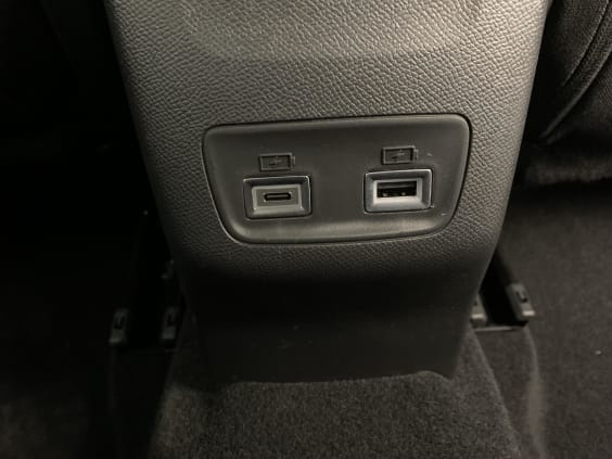 Peugeot 208 Hybrid 110 ch e-DCS6 Allure Noir Perla Nera
