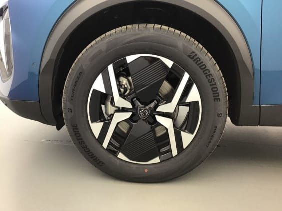 Peugeot 2008 HYBRID 145 Allure 1.2 HYBRID 136 Bleu Obsession