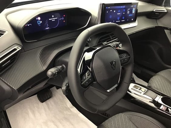 Peugeot 2008 HYBRID 145 Allure 1.2 HYBRID 136 Bleu Obsession