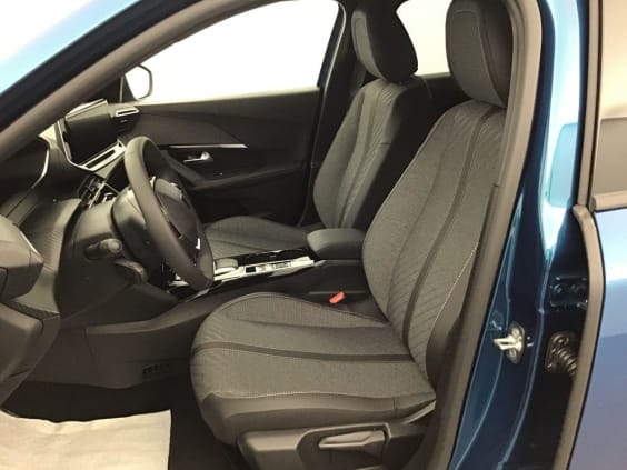 Peugeot 2008 HYBRID 145 Allure 1.2 HYBRID 136 Bleu Obsession
