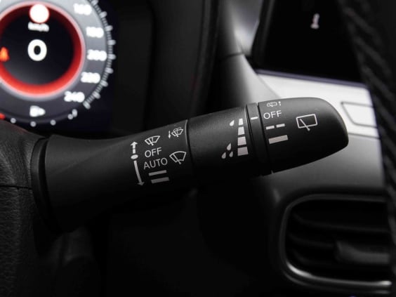 Nissan JUKE 1.0 DIG-T 114 DCT N-Connecta Noir