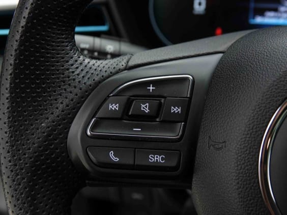 MG MG5 61 KWH  LUXURY Argent