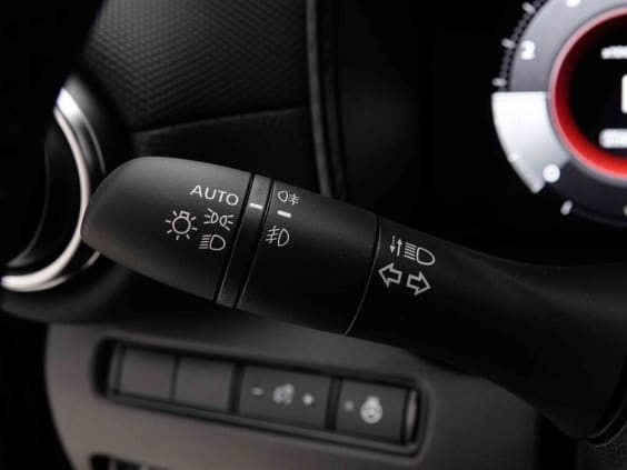 Nissan JUKE 1.0 DIG-T 114 DCT N-Connecta Gris