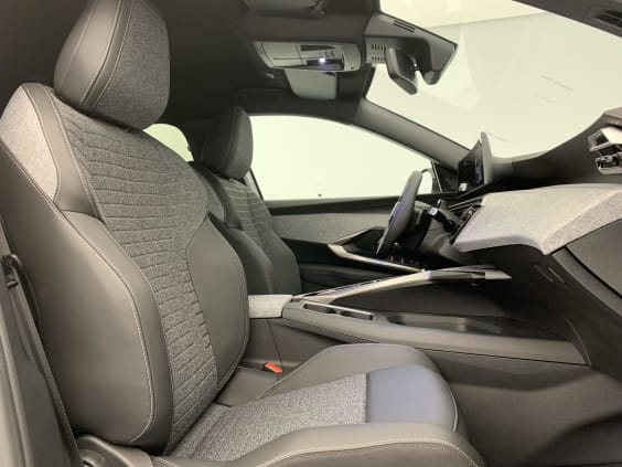 Peugeot 5008 HYBRID 145 CH E-DCS6 ALLURE Blanc Okenite