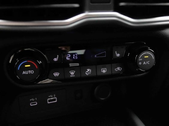 Nissan JUKE 1.0 DIG-T 114 DCT N-Connecta Gris