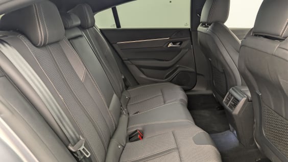 Peugeot 508 Hybrid 225 e-EAT8 Allure gris artense