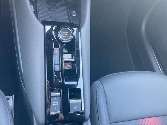 Alfa Romeo Junior 1.2 ibrida 145 speciale e-dct6 Ivoire T/Noir