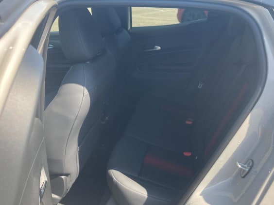 Alfa Romeo Junior 1.2 ibrida 145 speciale e-dct6 Ivoire T/Noir