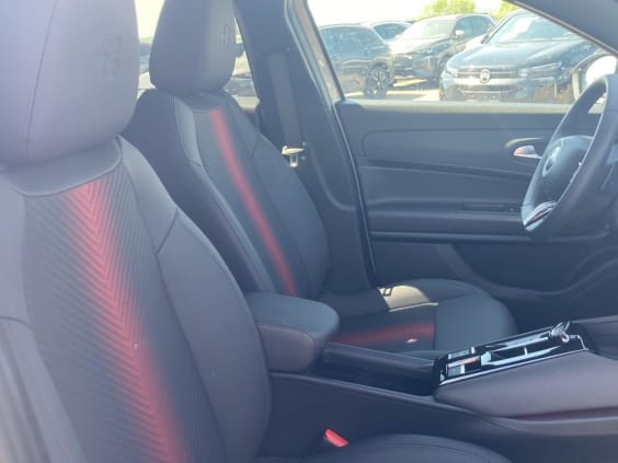 Alfa Romeo Junior 1.2 ibrida 145 speciale e-dct6 Ivoire T/Noir