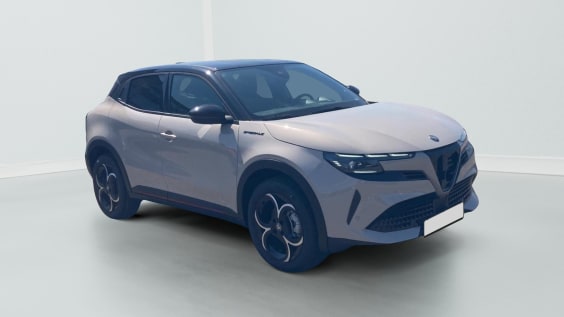 Alfa Romeo Junior 1.2 ibrida 145 speciale e-dct6 Ivoire T/Noir
