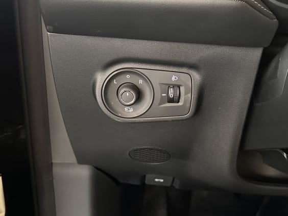MG ZS 1.5 L Hybrid+ 197 ch Luxury Noir